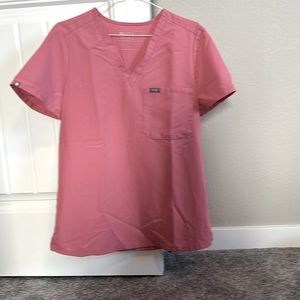 Figs Catarina one pocket scrub top in desert rose pink. S